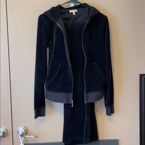 Juicy Couture Velour track suit, complete set!